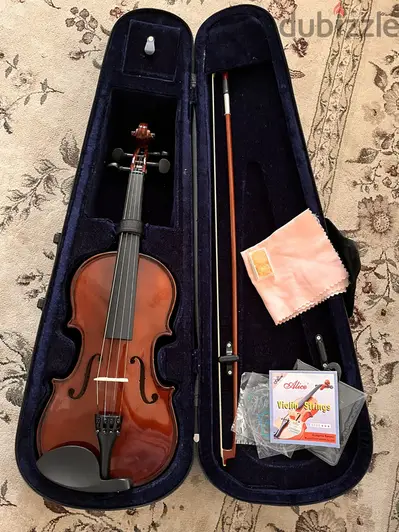 كمانجة فيولين Violin ألماني كاملة بالقوس والألفونية والشنطة (قطعة رقم 79)